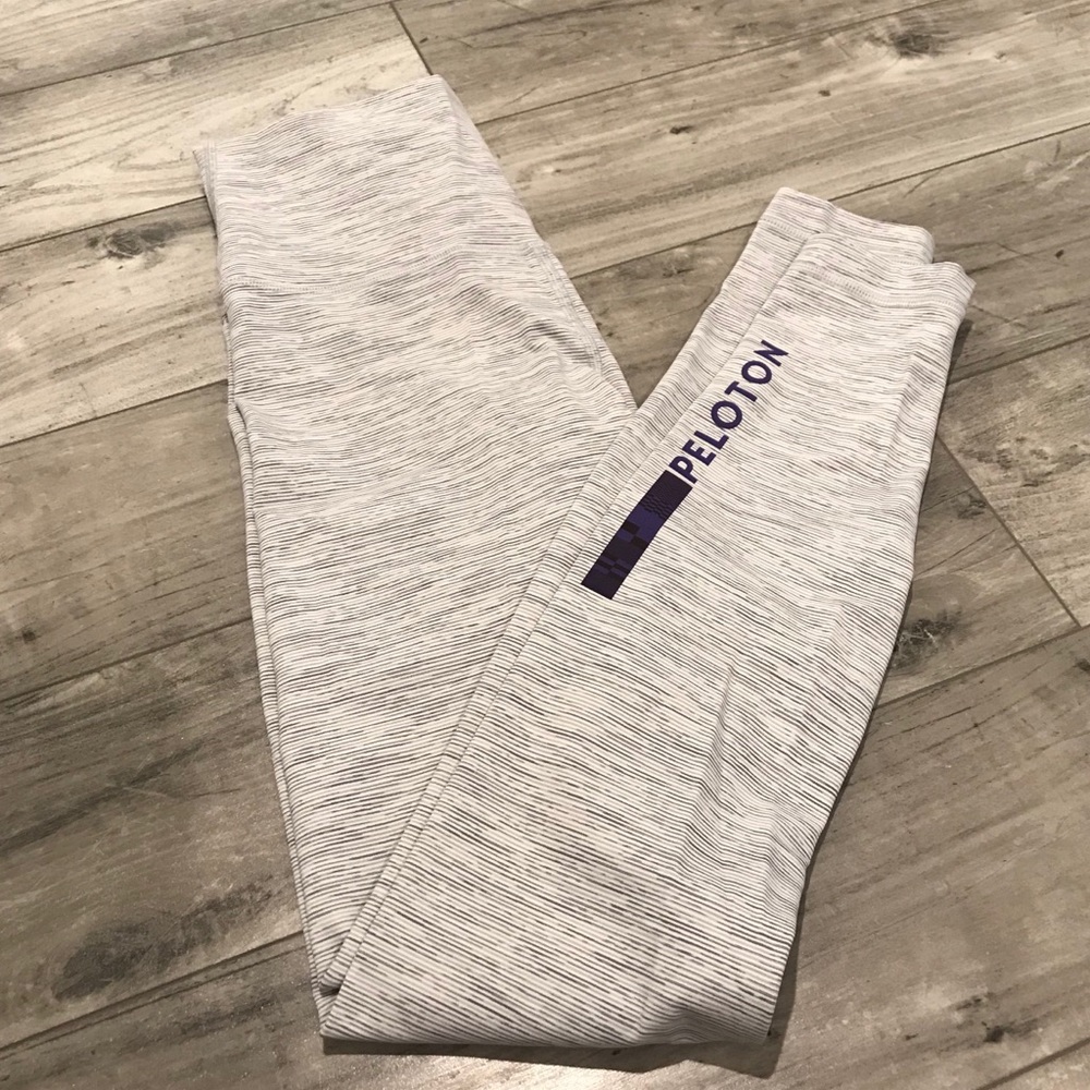 Lululemon Peloton Wee are from Space Leggings Sz 6 - Picture 1 of 2